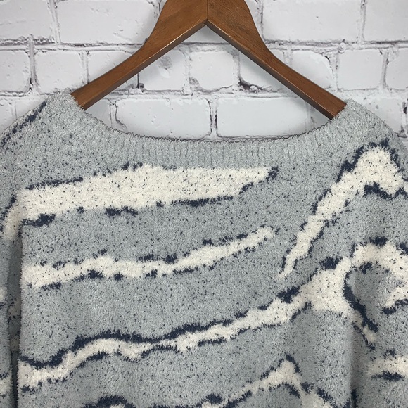 Barefoot Dreams CozyChic Seaside Crewneck Pullover (3X) - Picture 6 of 9